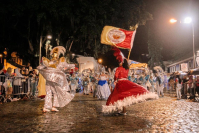 Imperadores do Samba: a vermelha, amarela e branca de São Francisco do Sul 